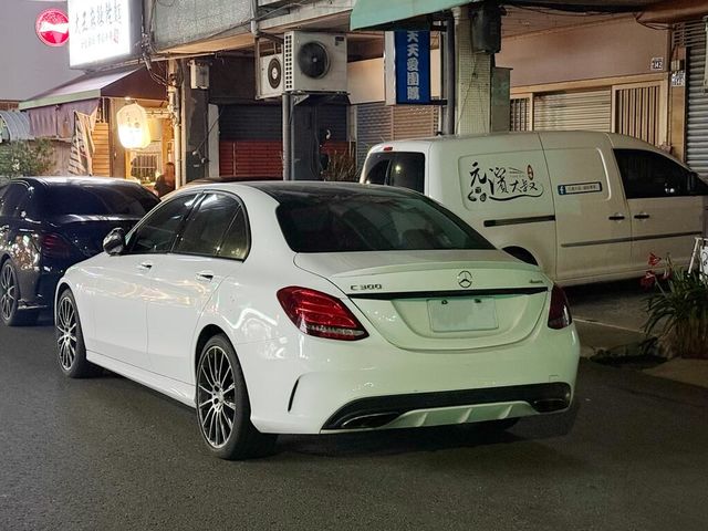M-BENZ賓士 C300  第2張相片
