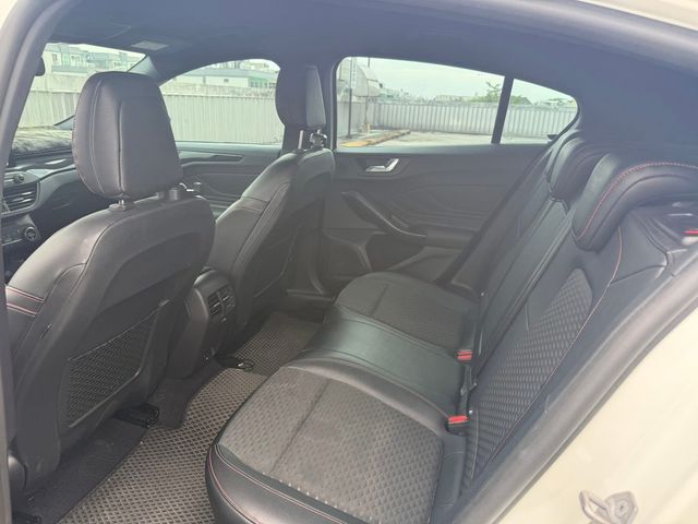 FORD福特 FOCUS ST  第3張相片