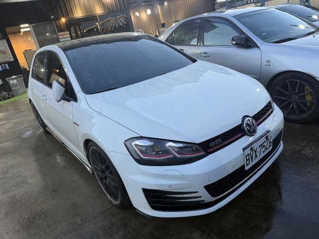 VOLKSWAGEN福斯 GOLF GTI  第2張相片