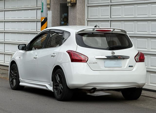 NISSAN日產 TIIDA  第2張相片