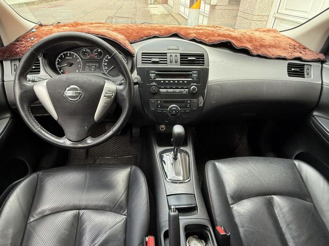 NISSAN日產 TIIDA  第3張相片
