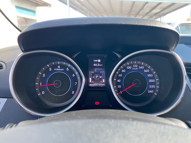 HYUNDAI現代 ELANTRA  第12張相片