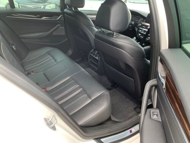 BMW寶馬 540I  第10張相片