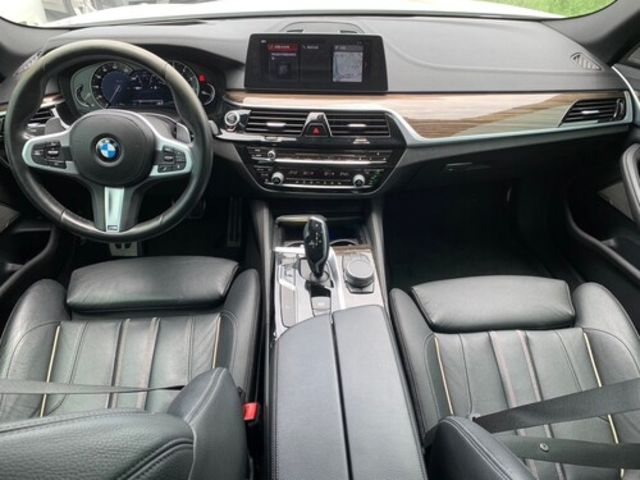 BMW寶馬 540I  第11張相片