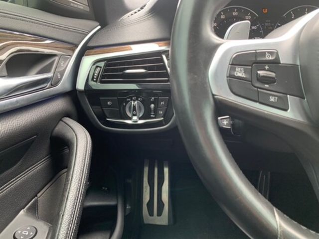 BMW寶馬 540I  第13張相片