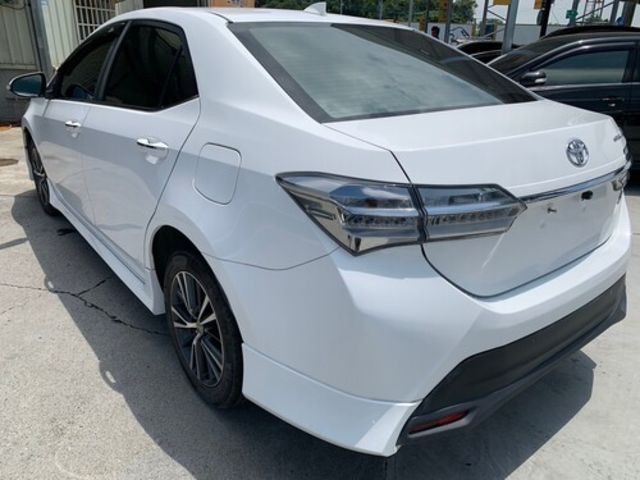 TOYOTA豐田 ALTIS  第6張相片
