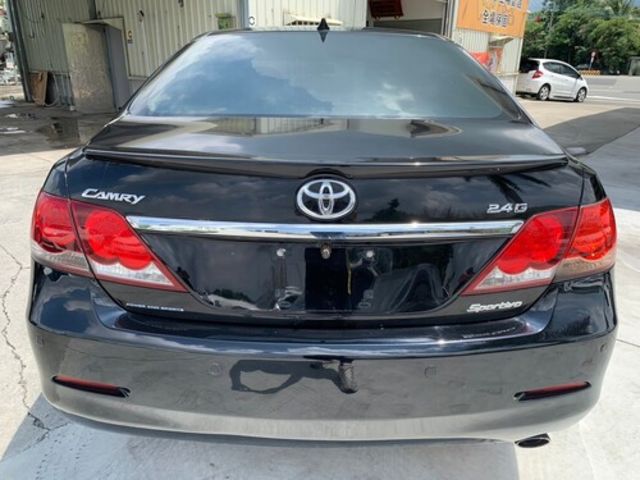 TOYOTA豐田 CAMRY  第3張相片