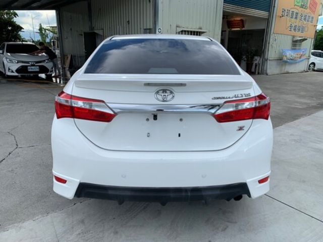 TOYOTA豐田 ALTIS  第4張相片