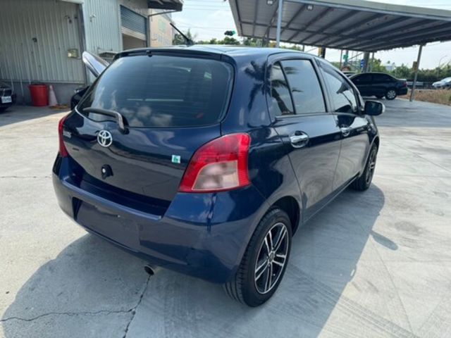 TOYOTA豐田 YARIS  第2張相片