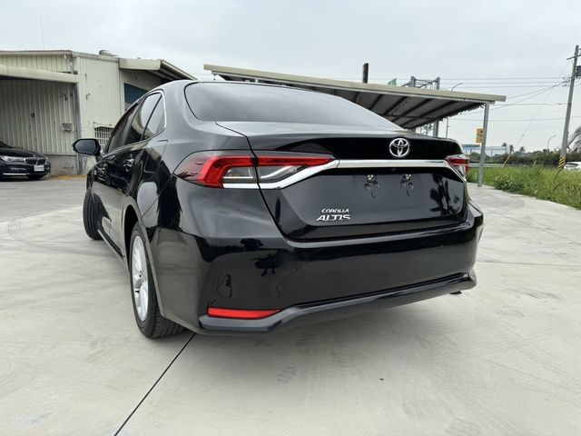 TOYOTA豐田 ALTIS  第4張相片