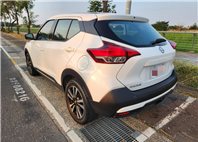 跨界小休旅 自動頭燈 霧燈 後視鏡方向燈 ABS 巡跡防滑系統 2019年 Nissan 日產 KICKS  第2張縮圖