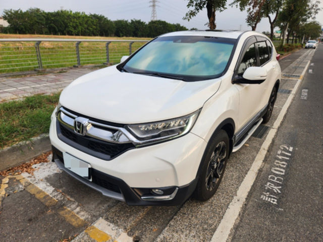 IKEY 一鍵啟動環景系統 電動尾門 盲點偵測 電動座椅 全景天窗 方向盤快撥 2018年 Honda 本田 CR-V  第1張相片