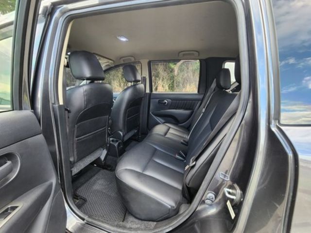 NISSAN日產 LIVINA  第5張相片