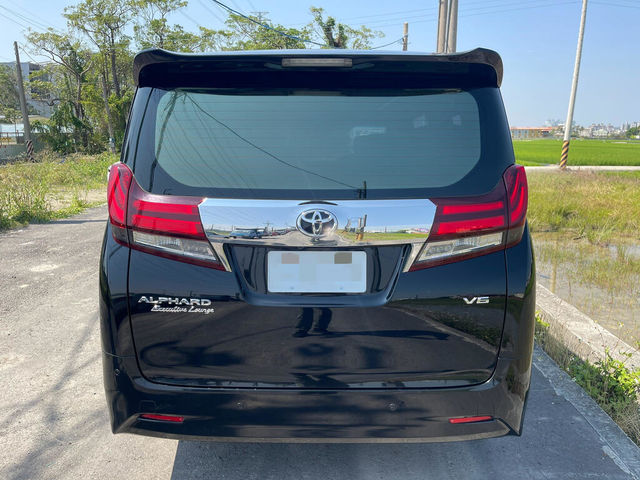 TOYOTA豐田 ALPHARD  第4張相片