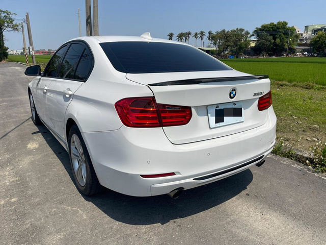 BMW寶馬 320I  第2張相片