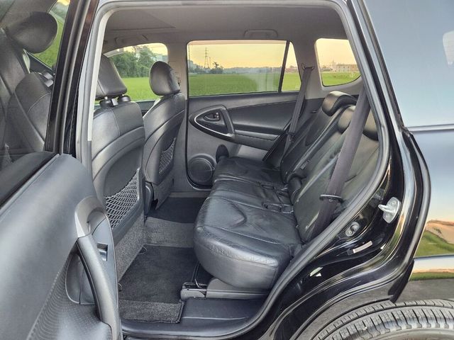 TOYOTA豐田 RAV4  第7張相片