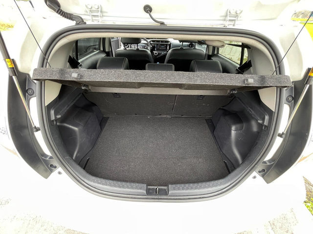 TOYOTA豐田 PRIUS C  第7張相片