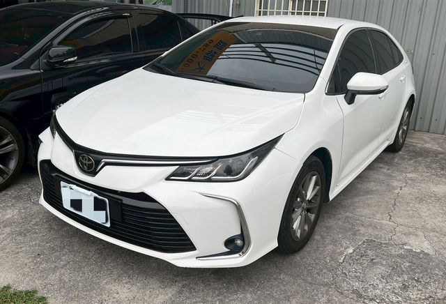 TOYOTA豐田 ALTIS  第1張相片