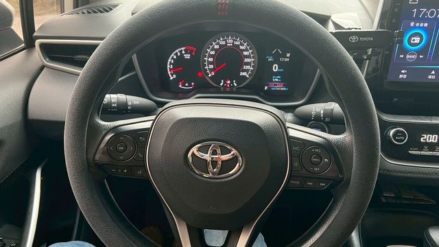 TOYOTA豐田 ALTIS  第5張相片