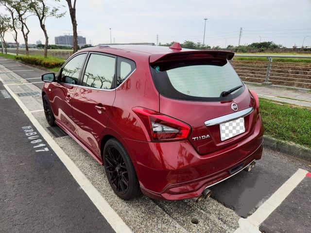 NISSAN日產 TIIDA  第2張相片