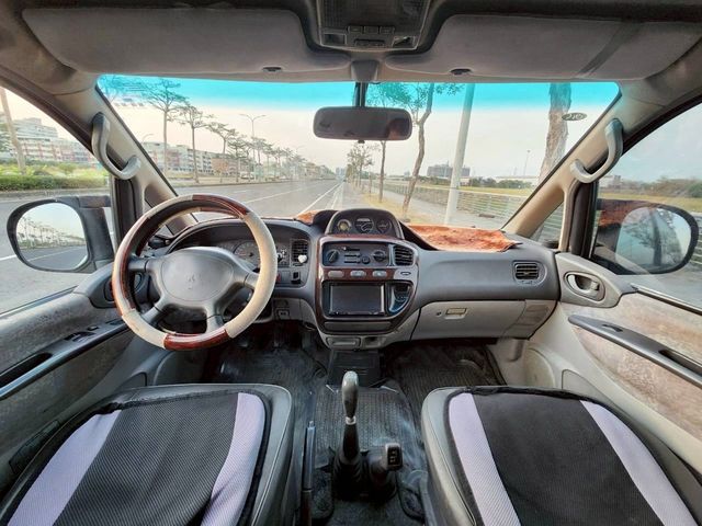 MITSUBISHI三菱 SPACE GEAR  第3張相片