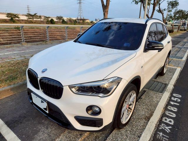 BMW寶馬 X1  第1張相片