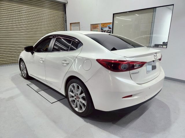 MAZDA馬自達 MAZDA 3  第2張相片
