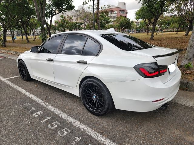 BMW寶馬 328I  第2張相片