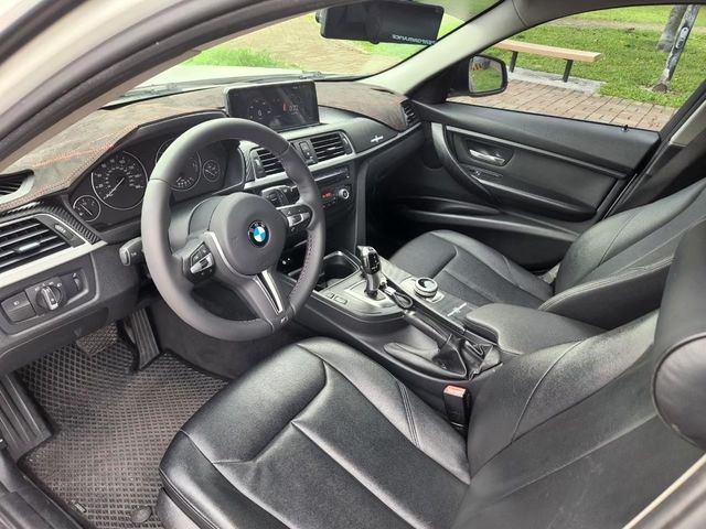 BMW寶馬 328I  第5張相片