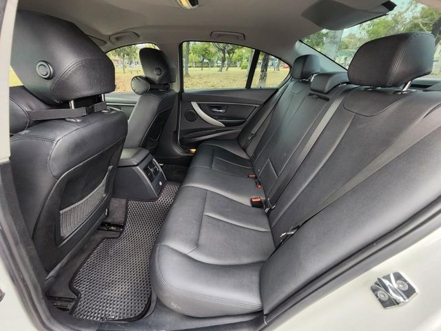 BMW寶馬 328I  第6張相片