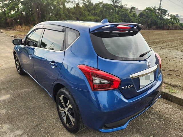 NISSAN日產 TIIDA  第2張相片