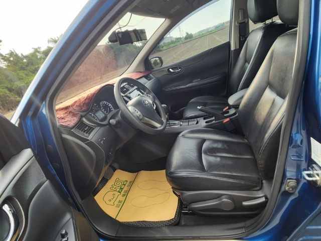 NISSAN日產 TIIDA  第4張相片