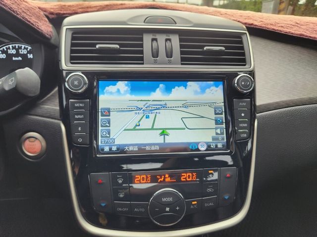 NISSAN日產 TIIDA  第6張相片