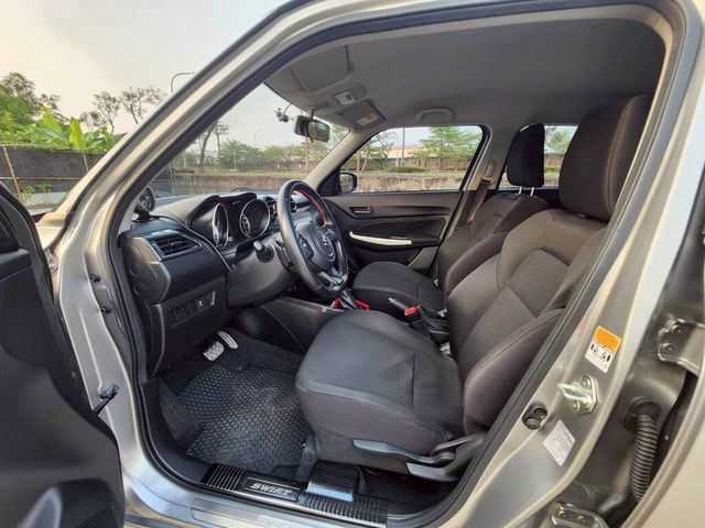 SUZUKI鈴木 SWIFT  第4張相片