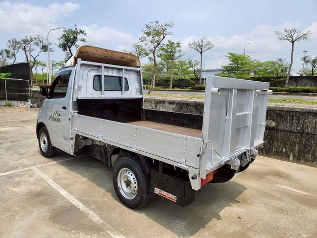 TOYOTA豐田 TOWN ACE  第2張相片