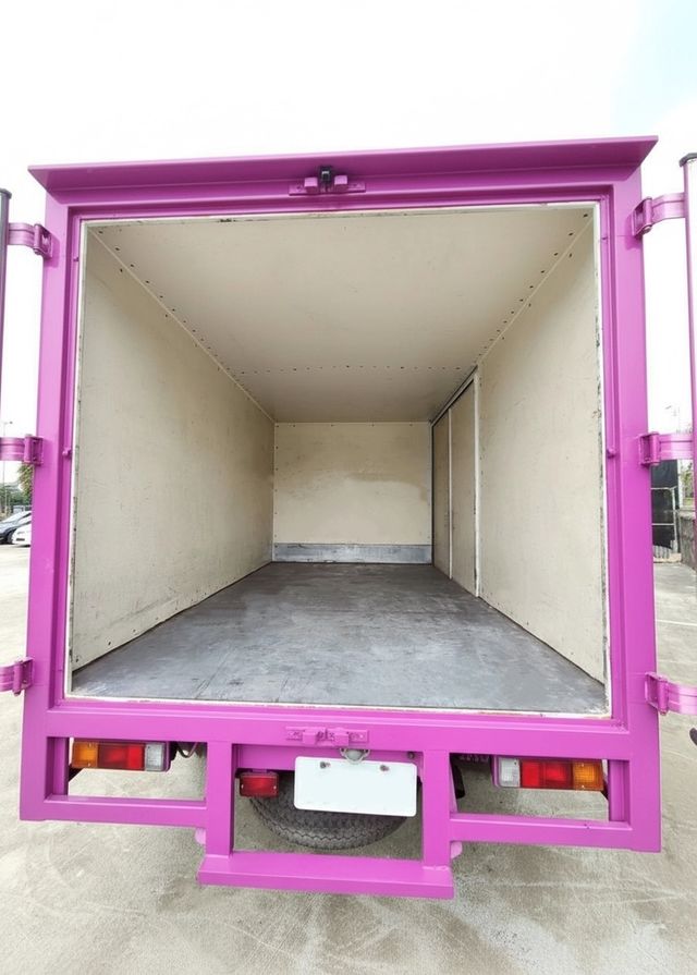 MITSUBISHI三菱 CANTER  第3張相片