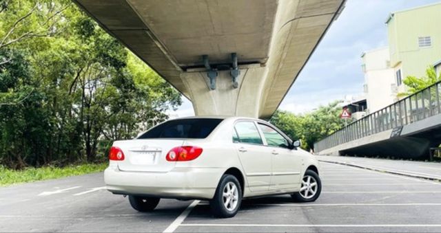 TOYOTA豐田 ALTIS  第2張相片