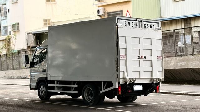 MITSUBISHI三菱 CANTER  第4張相片
