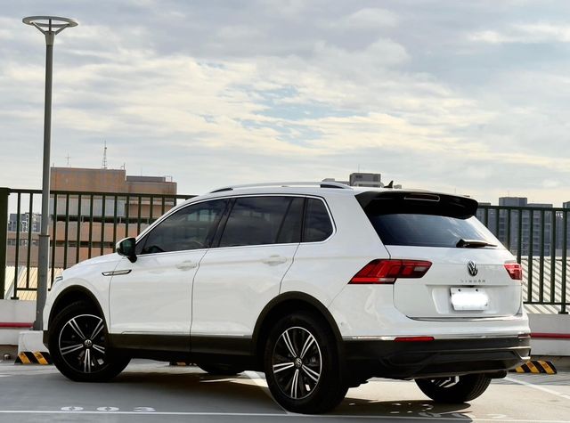VOLKSWAGEN福斯 TIGUAN  第2張相片