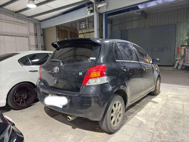 TOYOTA豐田 YARIS  第2張相片