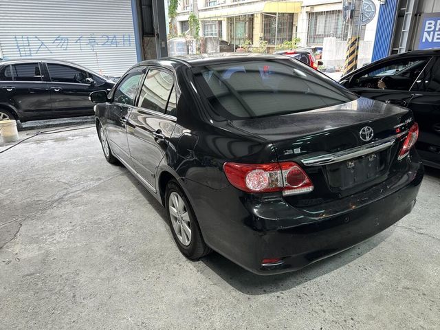 TOYOTA豐田 ALTIS  第4張相片