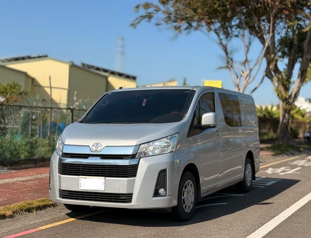 TOYOTA豐田 HIACE  第1張相片