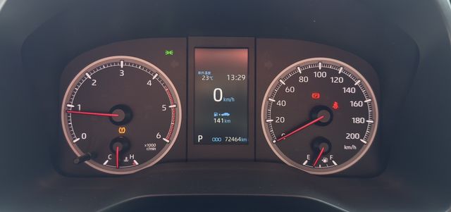 TOYOTA豐田 HIACE  第6張相片