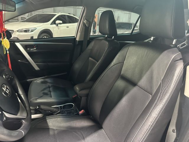 TOYOTA豐田 ALTIS  第5張相片