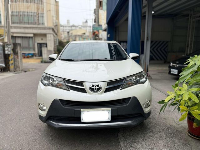 TOYOTA豐田 RAV4  第3張相片