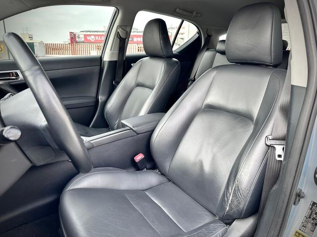 LEXUS凌志 CT200H  第11張相片