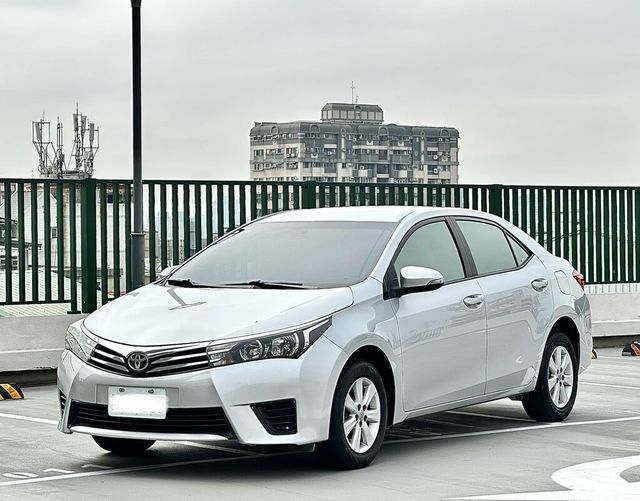 TOYOTA豐田 ALTIS  第1張相片