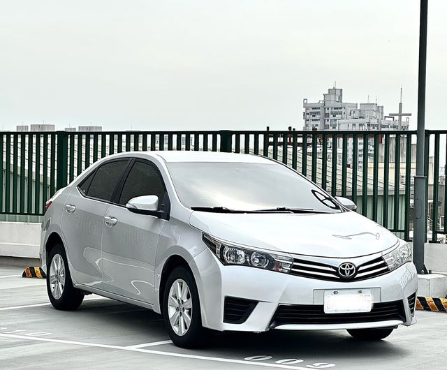 TOYOTA豐田 ALTIS  第3張相片