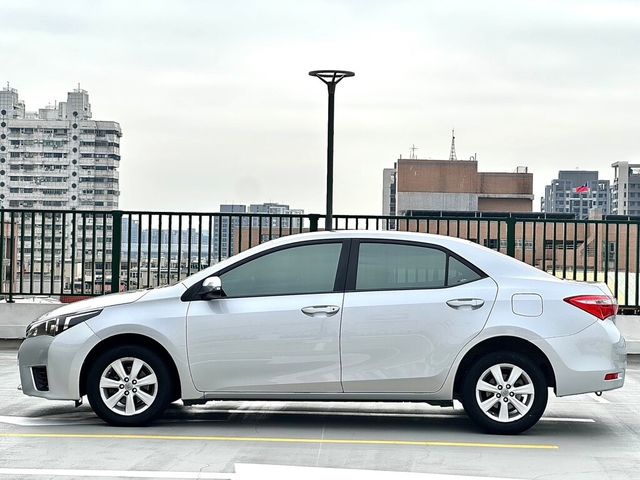 TOYOTA豐田 ALTIS  第7張相片