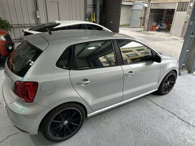 VOLKSWAGEN福斯 POLO  第4張相片